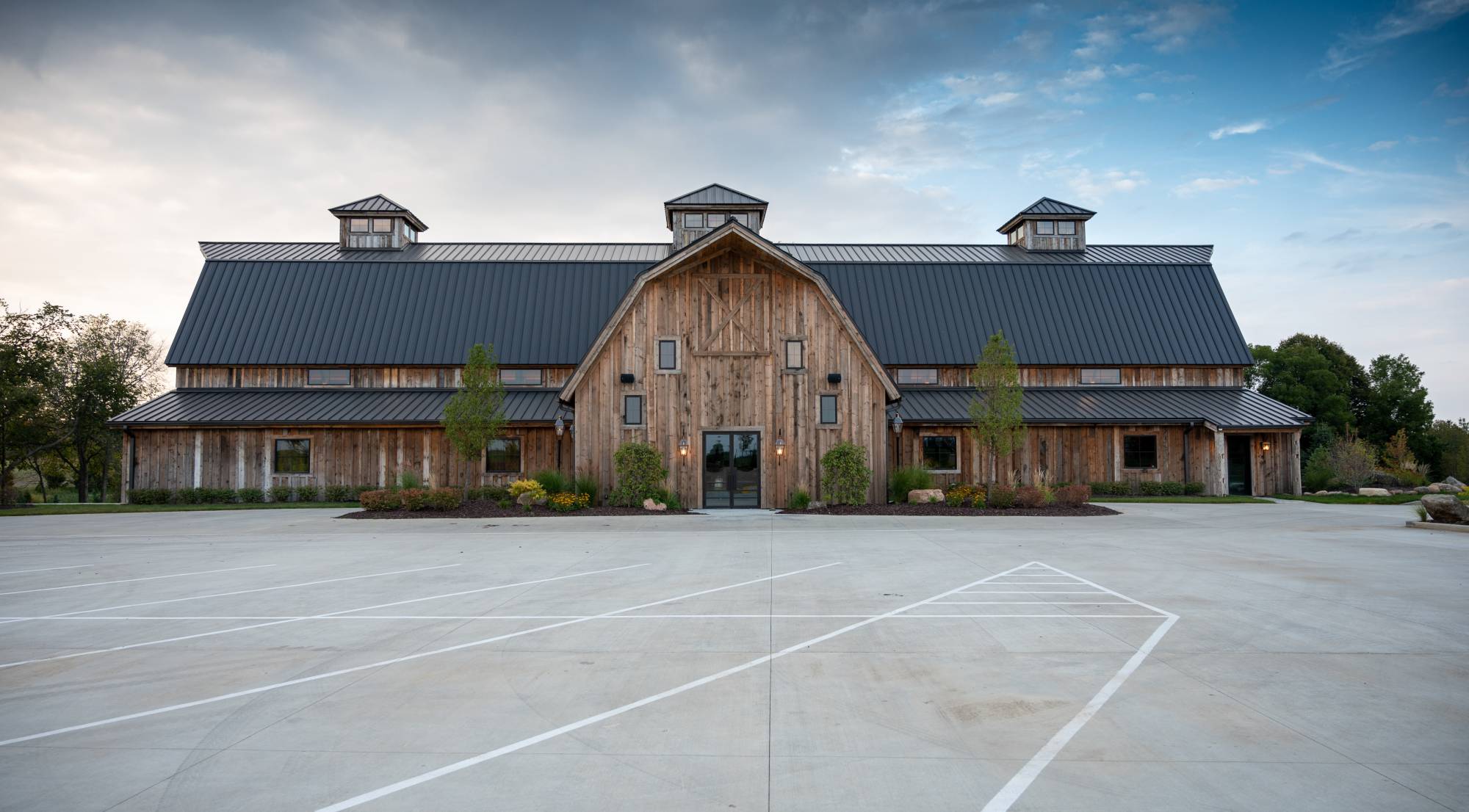 64' x 152' Timber Frame Gambrel-Style Barn, Iowa